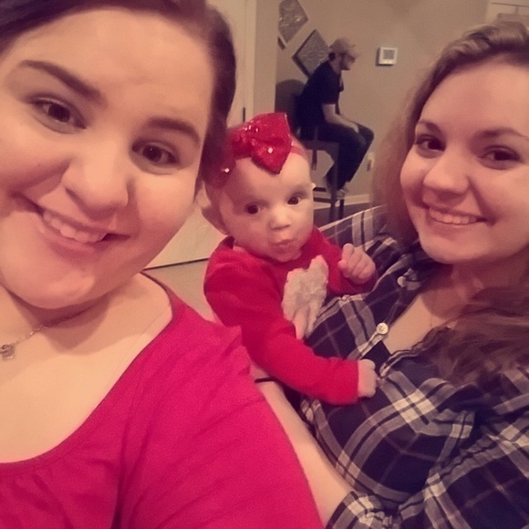 Meet your Posher, Elise - Picture 2 of 4